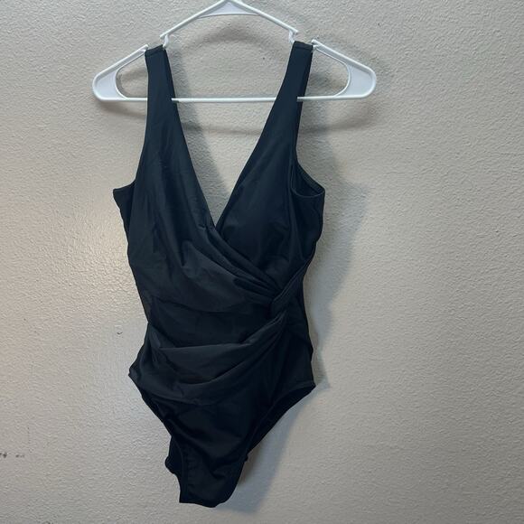 Miraclesuit SZ 10 Black Faux Wrap Front One Piece Swimsuit Slimming Mesh Panel - Picture 1 of 8